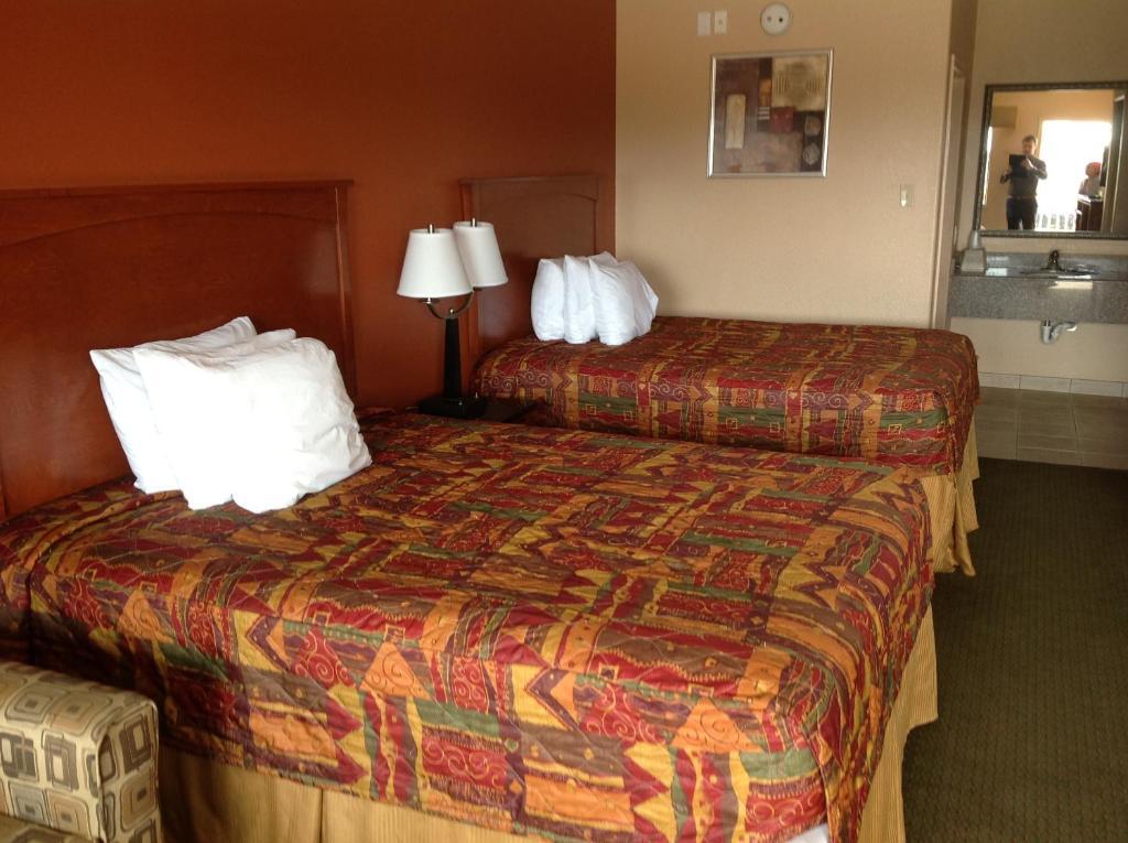 Budgetel Inn And Suites Hearne Quarto foto